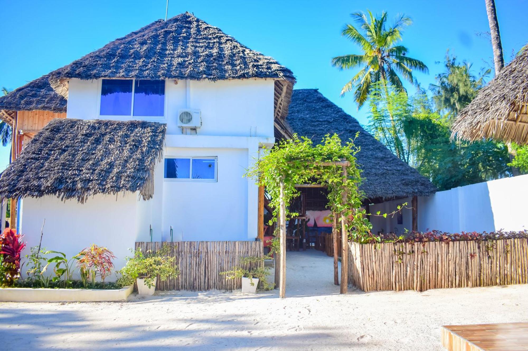 Uhuru House And Restaurant Nungwi Exterior foto