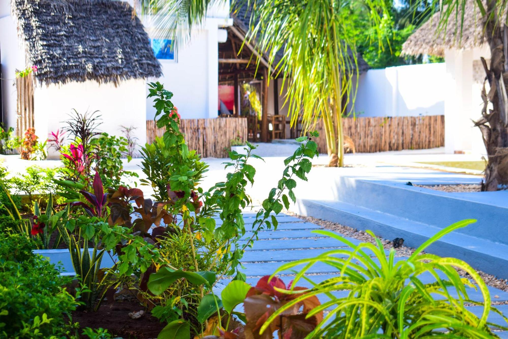 Uhuru House And Restaurant Nungwi Exterior foto